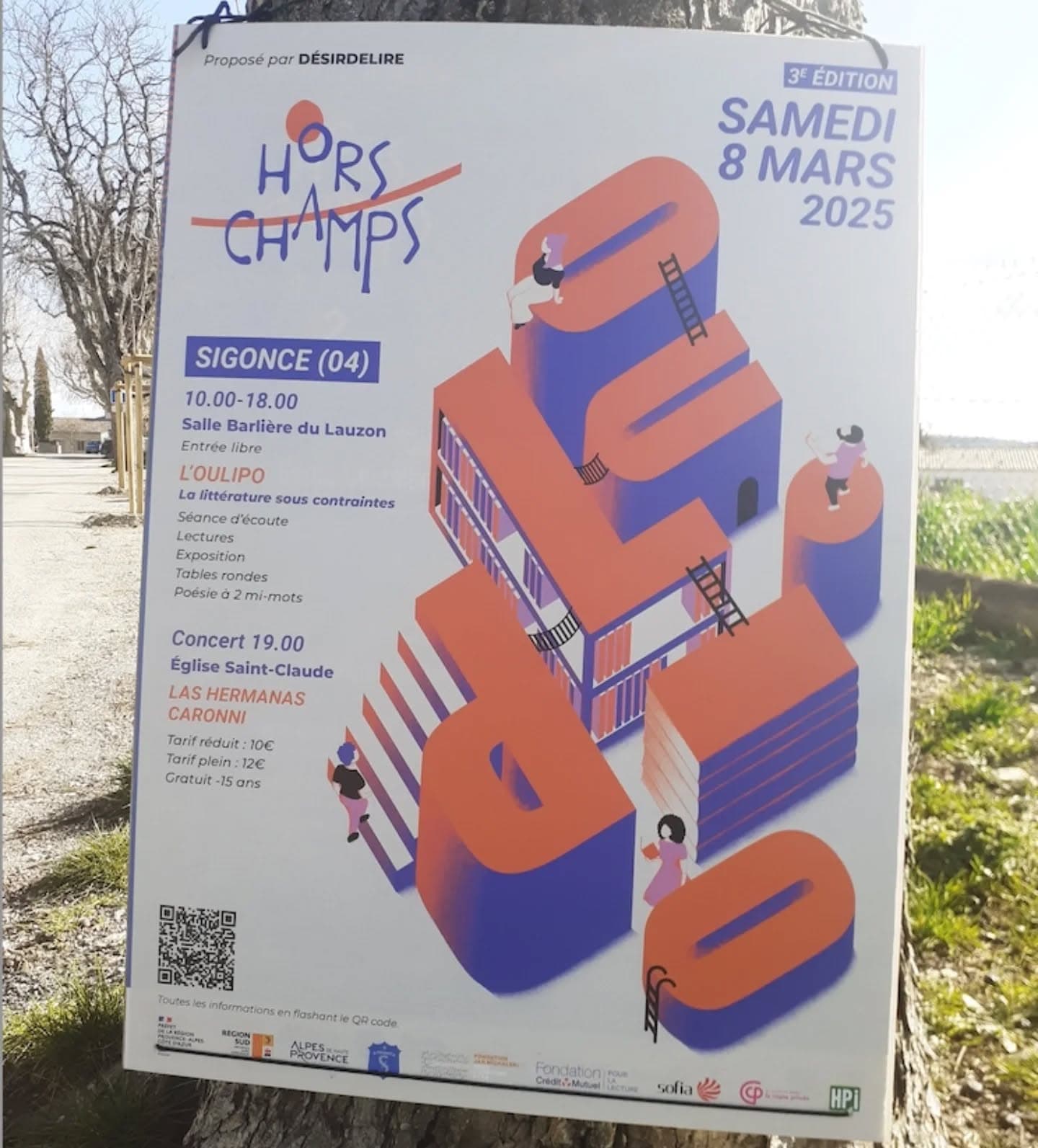 L'Oulipo est l'invité d'honneur au festival Hors-Champs à Sigonce, le samedi 8 mars ! Le festival Hors-Champs est organisé tous les ans par l'Association Désirdelire, avec le partenariat de la librairie La Carline (Forcalquier) Cinq membres de l’ouvroir seront présents pour une grande lecture collective à 10 heures et pour une série d'interventions individuelles: Eduardo Berti (par ailleurs en résidence Désirdelire), Frédéric Forte, Paul Fournel, Étienne Lécroart et Daniel Levin Becker. L'Oulipo va aussi présenter son dernier ouvrage collectif : "Les villes indivisibles" (Nous, 2024) L'événement finira avec un concert de Las Hermanas Caronni #oulipo #sigonce #hors-champs #désidelire #lacarline #lesvillesindivisibles #éditionsnous #eduardoberti #étiennelécroart #frédéricforte #daniellevinbecker #paulfournel @editionsnous @librairielacarline @hermanascaronni